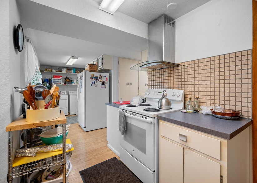 More Photos Of 19011 E Appleway Ave, Spokane Valley Auto Repair For Sale