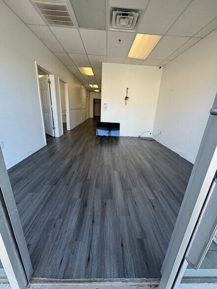 More Photos Of 11701 Hero Way W, Leander Schools For Lease