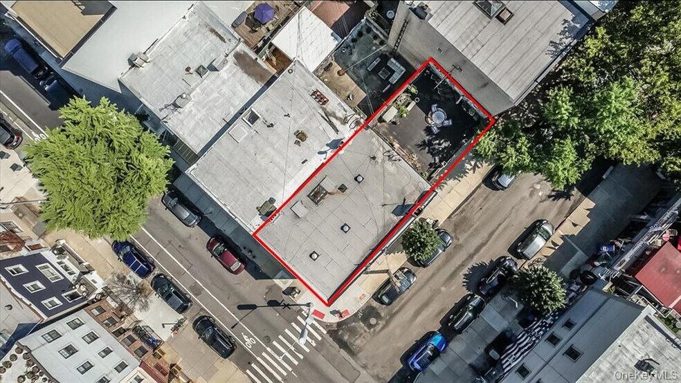 More Photos Of 382 Manhattan Ave, Brooklyn Apartments For Sale