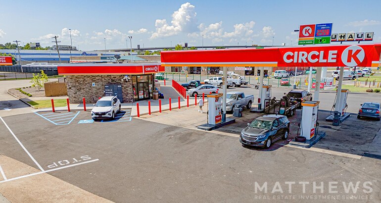 More Photos Of 5325 Summer Ave, Memphis Convenience Store For Sale