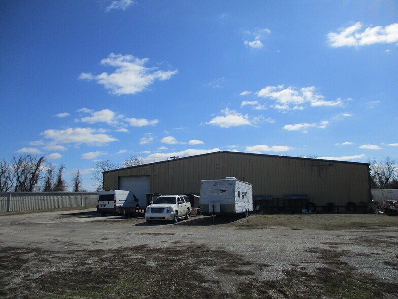 More Photos Of 3500 Highway 162, Pontoon Beach Industrial For Sale
