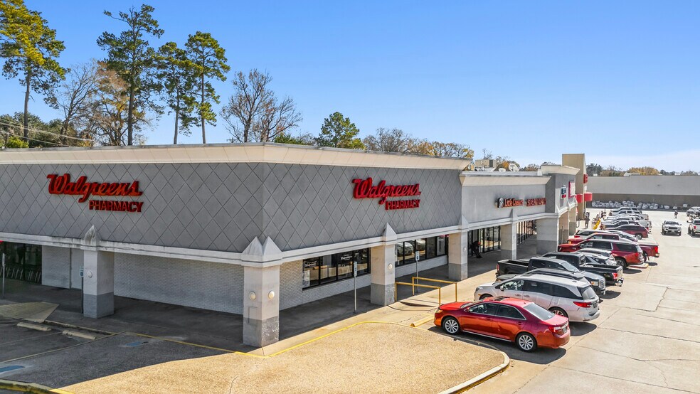 More Photos Of 1501 W Church St, Livingston Storefront For Sale