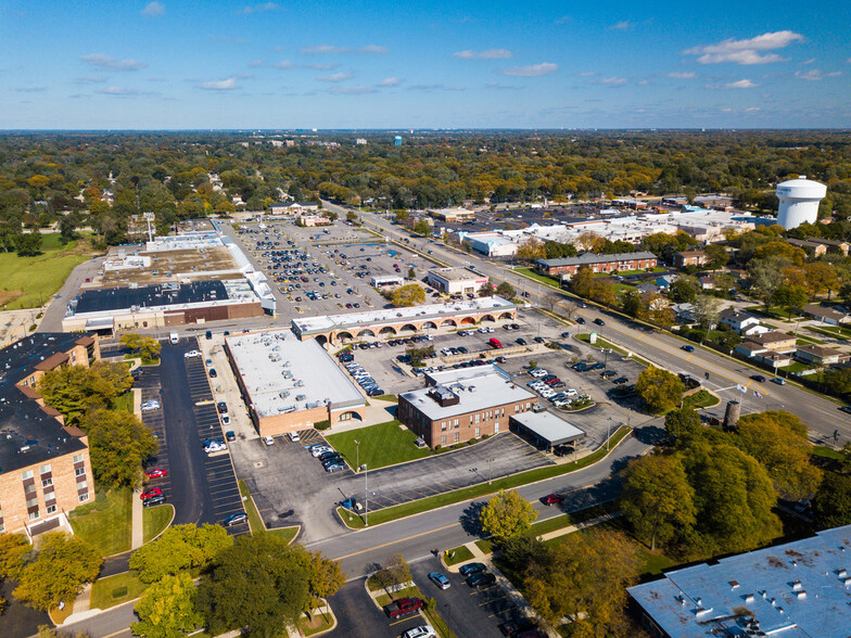 Primary Photo Of 1100-1190 S Elmhurst Rd, Mount Prospect Unknown For Lease