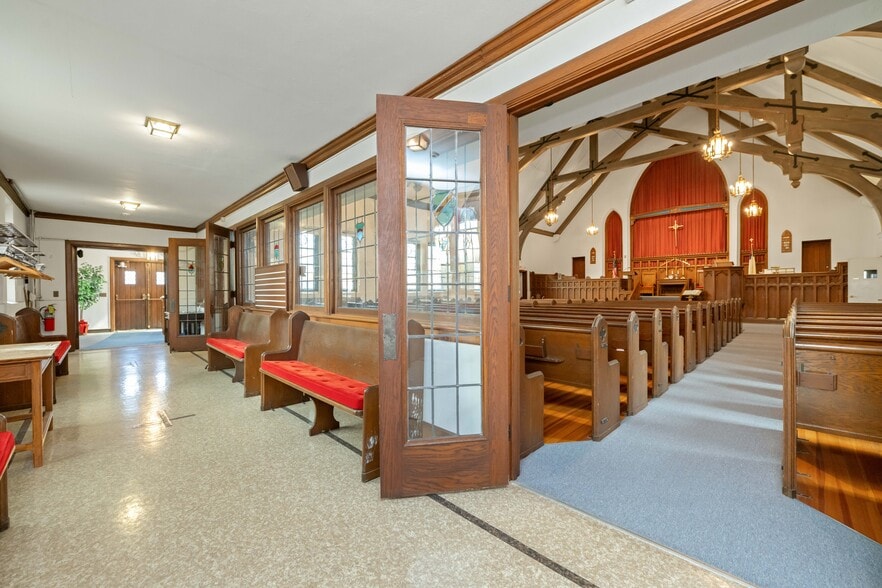 More Photos Of 2889 Culver rd, Rochester Specialty For Sale