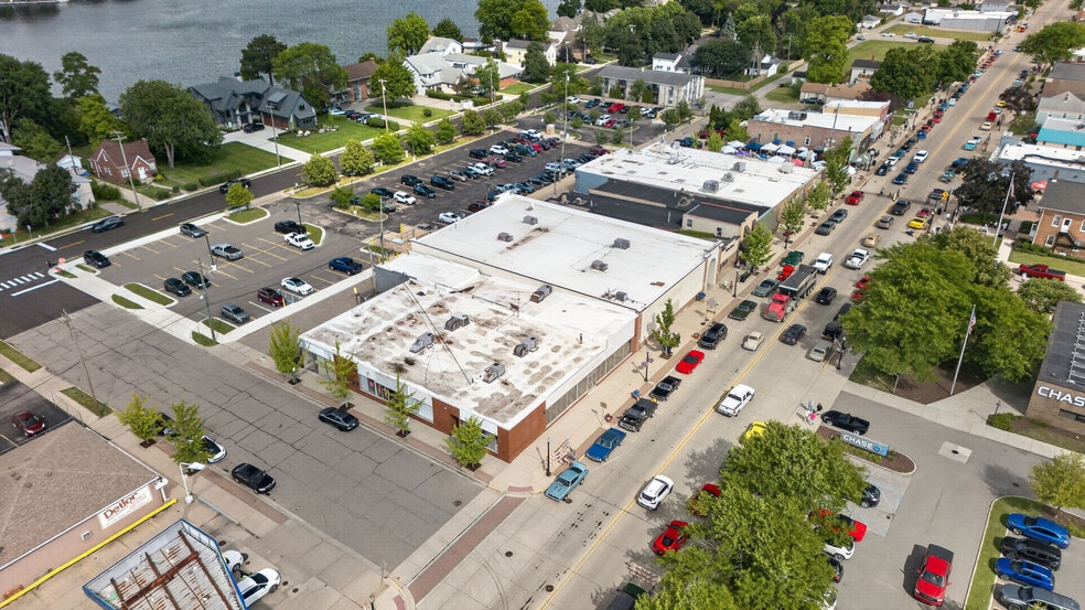 More Photos Of 458 Main St, Belleville Storefront Retail Office For Sale