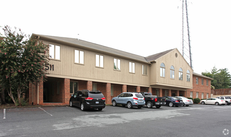 Primary Photo Of 511 Shepherd St, Winston-Salem Office For Sale