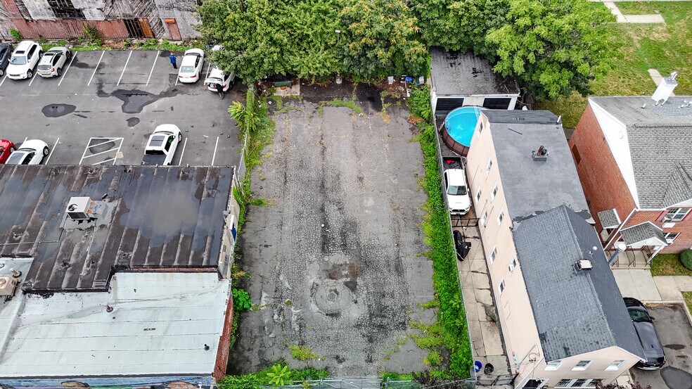 More Photos Of 297 16th Ave, Newark Land For Sale