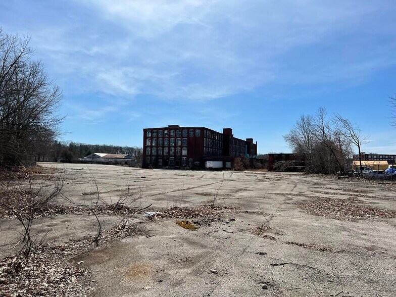 20 Privilege St, Woonsocket, RI 02895 Manufacturing For Sale