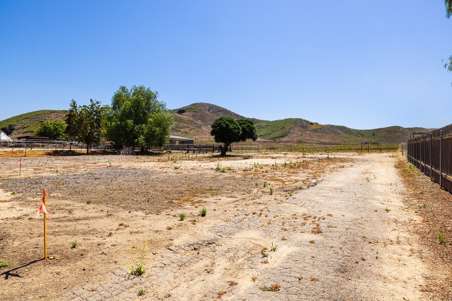 More Photos Of 5324 Chesebro Rd, Agoura Hills Land For Sale