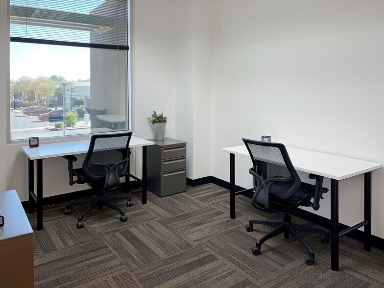 More Photos Of 10101 N 92nd St, Scottsdale Coworking Space