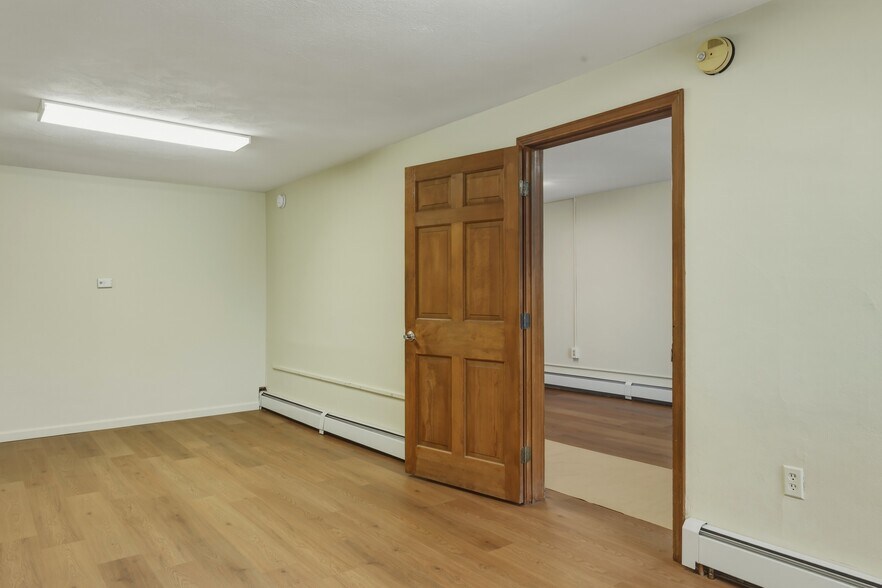 More Photos Of 25 E Pulteney St, Corning Office For Sale