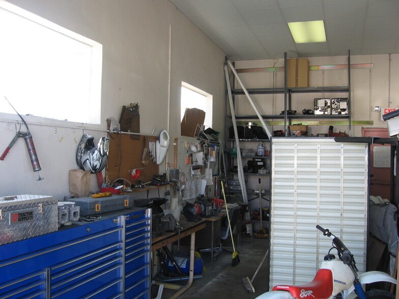More Photos Of 4371 N Dixie Hwy, Pompano Beach Freestanding For Lease