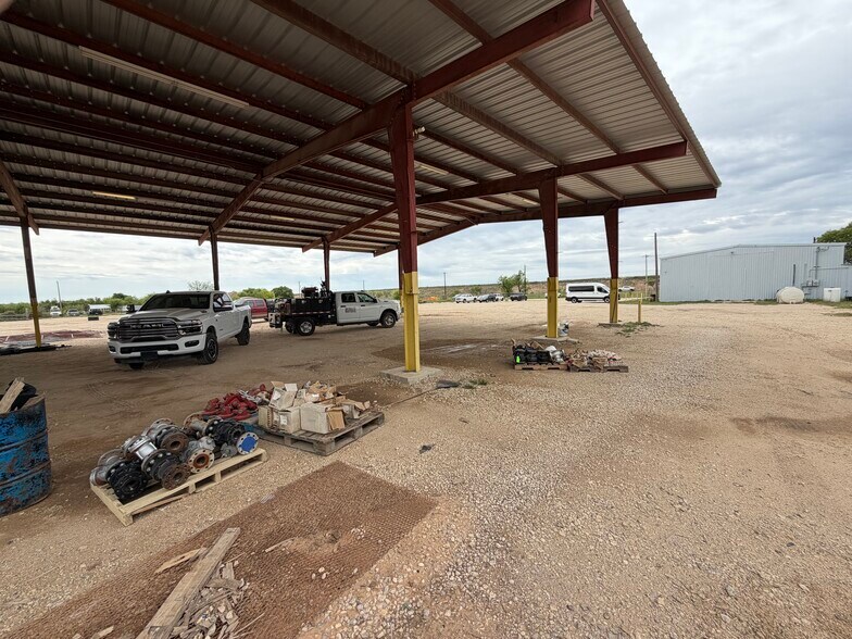 More Photos Of 6290 Side View Rd, San Angelo Warehouse For Lease