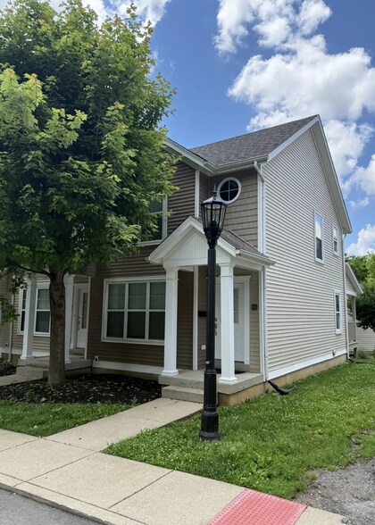 More Photos Of 102 Weist Pl, Louisville Apartments For Sale