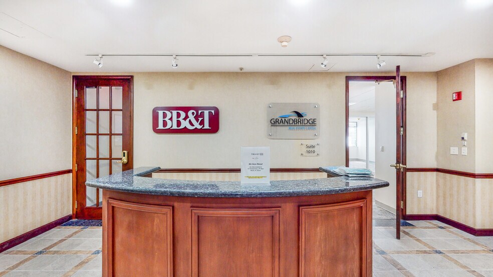 More Photos Of 1200 Brickell Ave, Miami Office For Sale