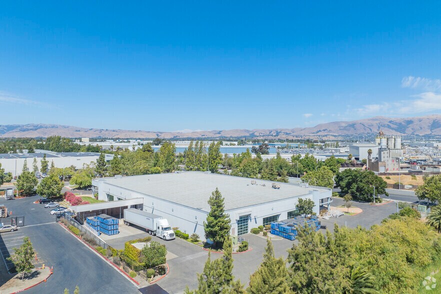 More Photos Of 40545-40577 Albrae St, Fremont Warehouse For Lease
