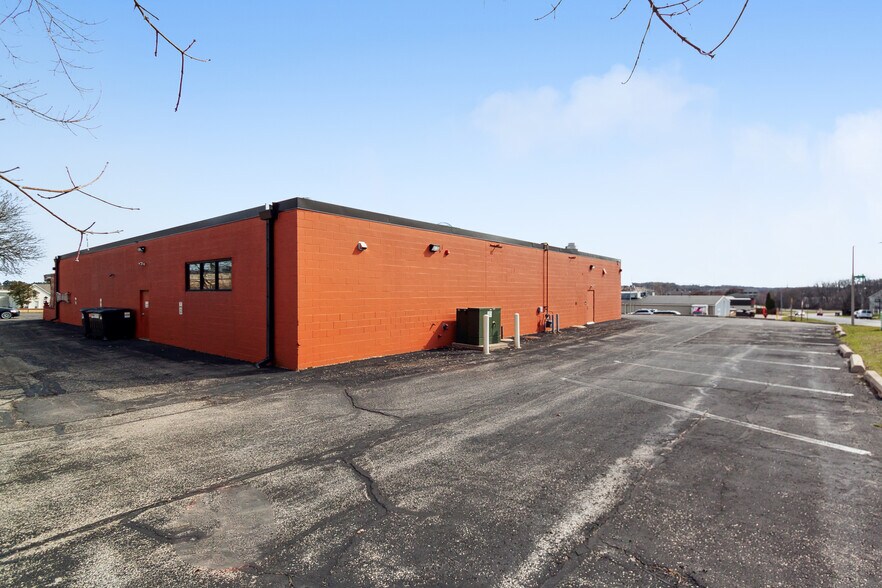 More Photos Of 5264 Anton Dr, Fitchburg General Retail For Sale