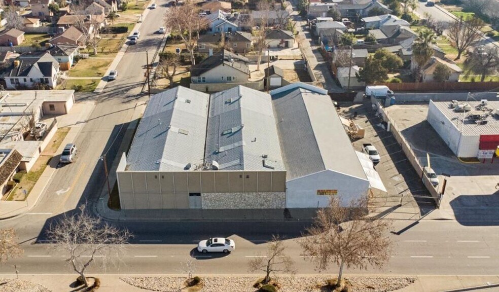 More Photos Of 2930 Union Ave, Bakersfield Warehouse For Sale