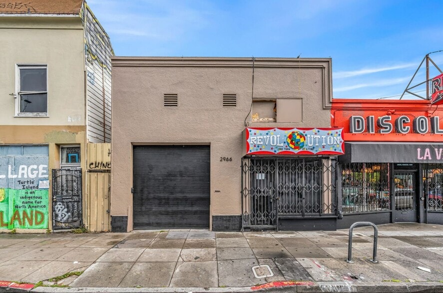 More Photos Of 2966 24th St, San Francisco Storefront Retail Residential For Lease