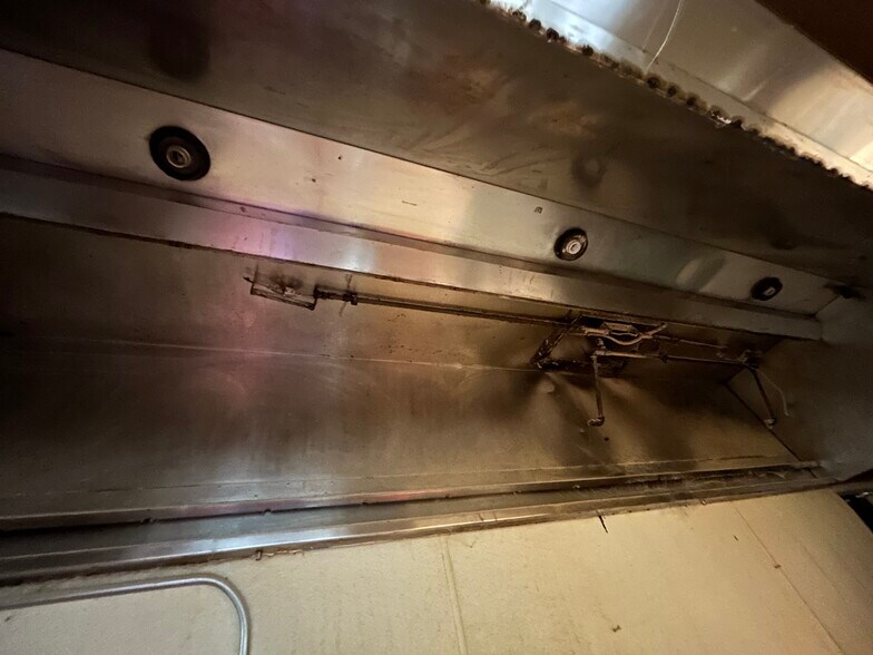 More Photos Of 10411 S US Highway 79, Palestine Warehouse For Sale