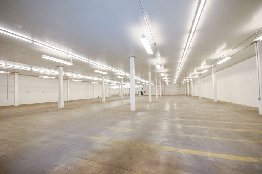 More Photos Of 620 Commercial St, Los Angeles Warehouse For Lease