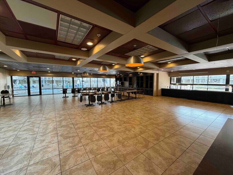 More Photos Of 8660 W Irlo Bronson Memorial Hwy, Kissimmee Apartments For Lease