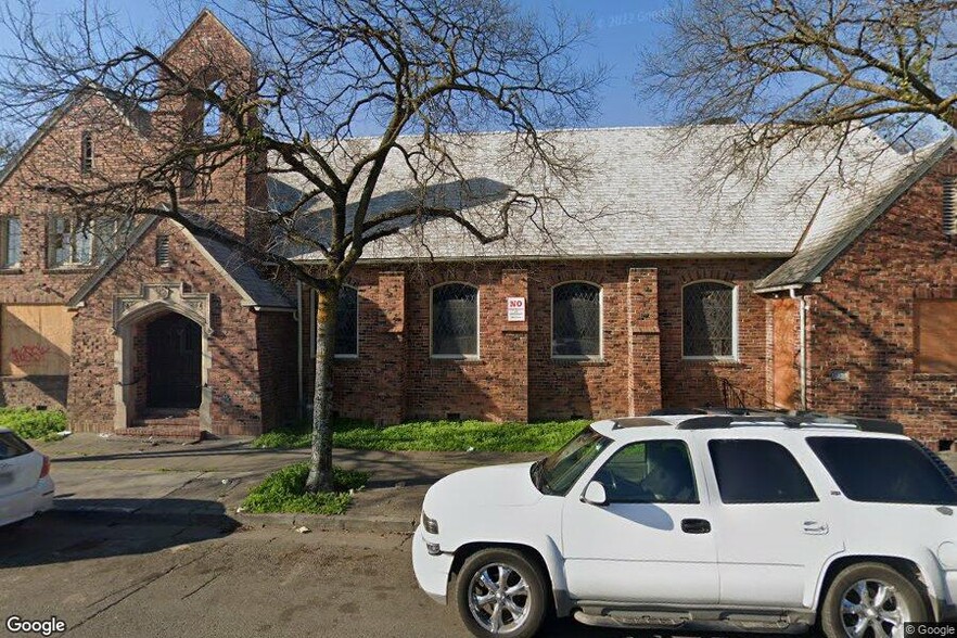 More Photos Of 315 N Sierra Nevada St, Stockton Religious Facility For Lease