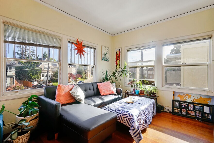 More Photos Of 226 Athol Ave, Oakland Apartments For Sale