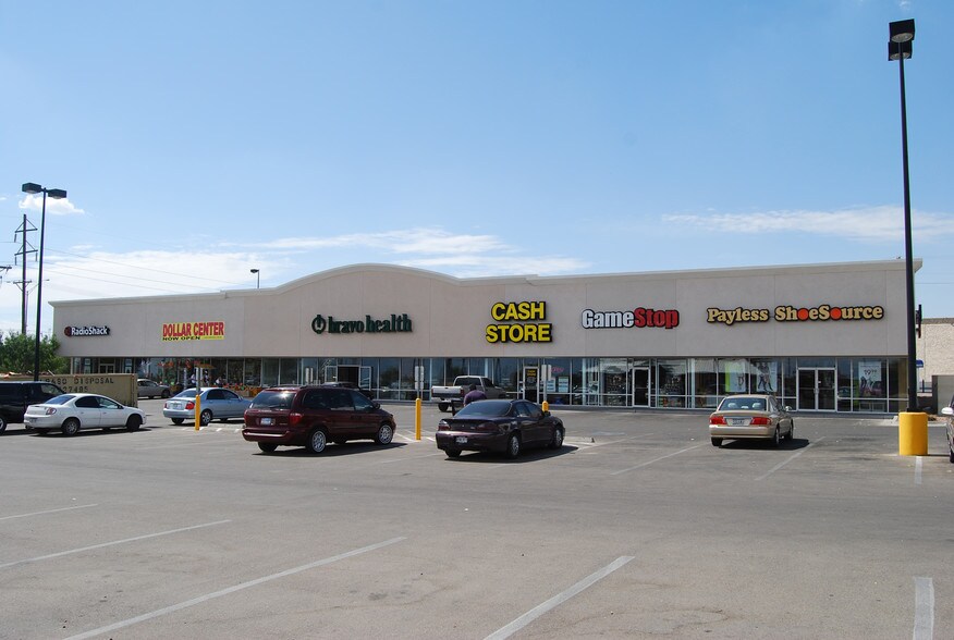 More Photos Of 10705 Gateway West Blvd, El Paso Freestanding For Lease