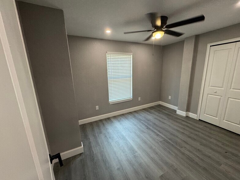 More Photos Of 136 Jack Pine St, Lake Wales Specialty For Sale