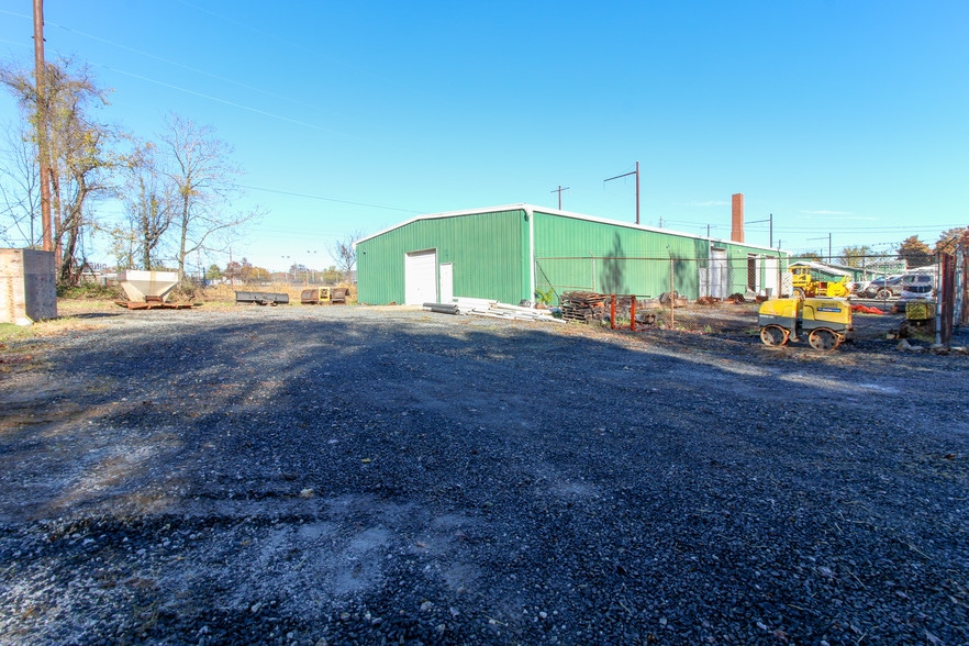 More Photos Of 200 S Post Rd, Aberdeen Warehouse For Lease