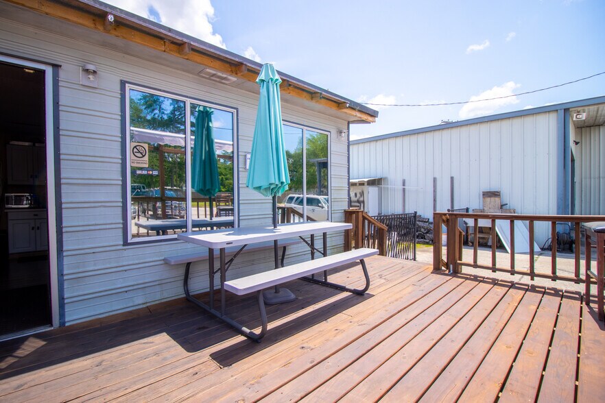 More Photos Of 539 N Frazier St, Conroe Auto Repair For Sale