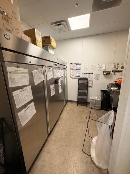 More Photos Of 420-460 S College Ave, Fort Collins General Retail For Lease