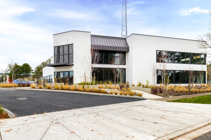 More Photos Of 10255 SW Arctic Dr, Beaverton Office For Lease