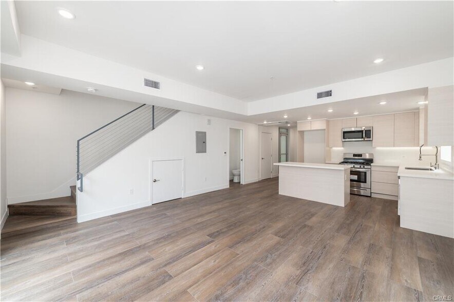 More Photos Of 1245 N New Hampshire Ave, Los Angeles Apartments For Sale