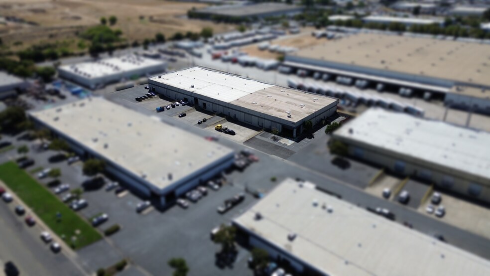 More Photos Of 8470 Belvedere Ave, Sacramento Warehouse For Lease