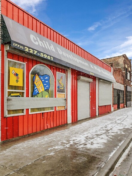 More Photos Of 3906 W Chicago Ave, Chicago Storefront For Sale