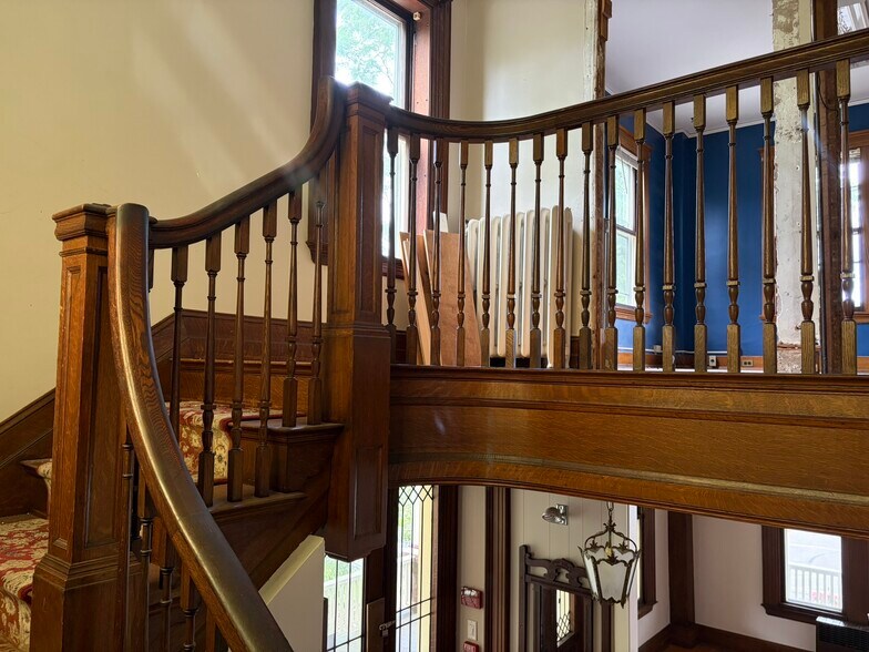 More Photos Of 144 S Main St, Wallingford Office For Sale