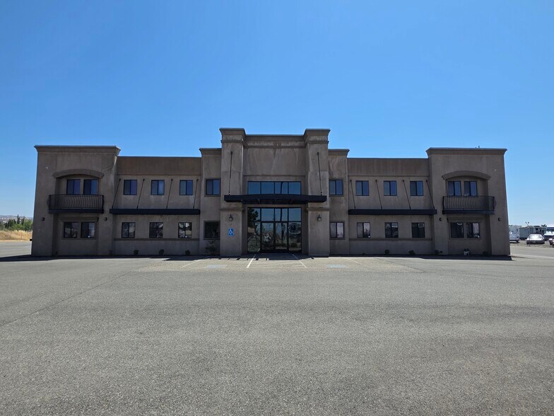 Primary Photo Of 13290 Contractors Dr, Chico Manufacturing For Lease