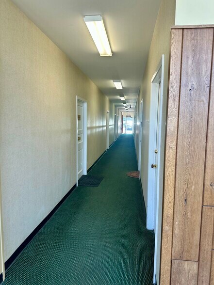 More Photos Of 44 Elm St, Huntington Office For Sale