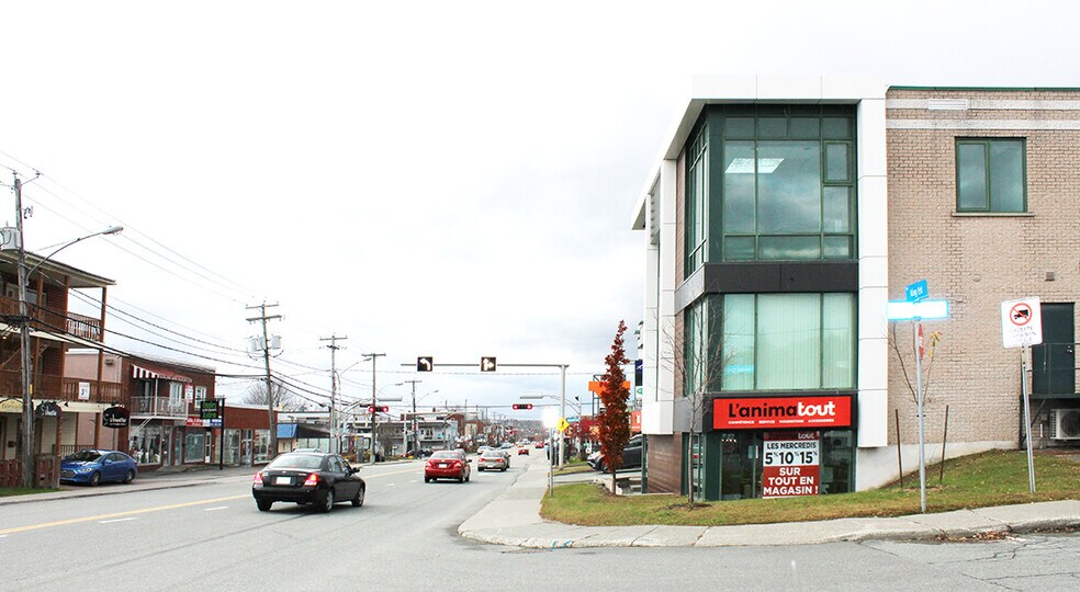 More Photos Of 747-805 Rue King E, Sherbrooke Office For Lease