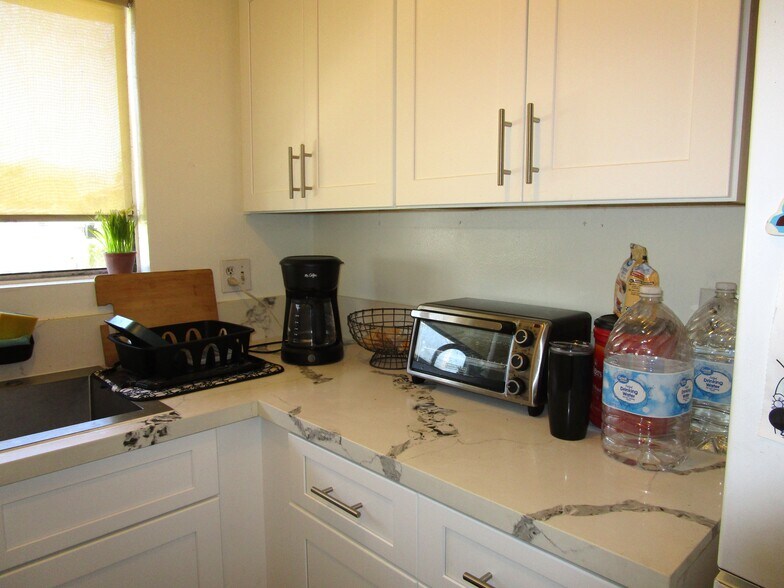 More Photos Of 568 E Colorado Ave, Glendora Apartments For Sale