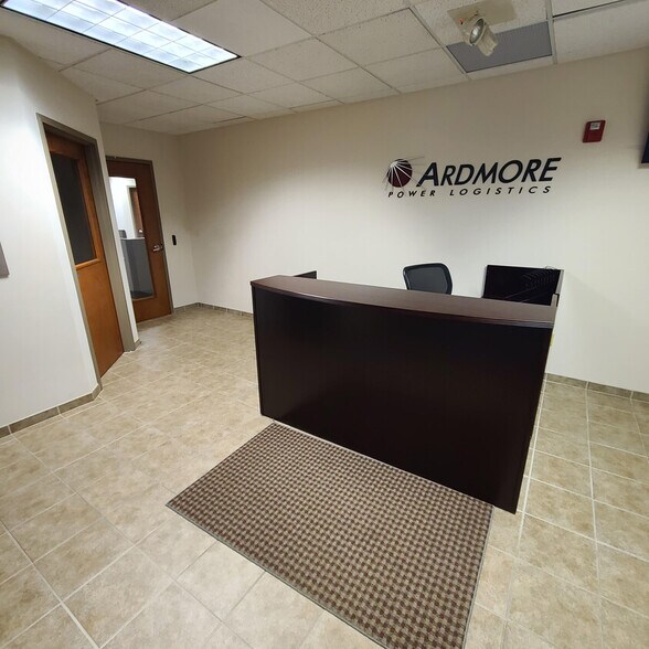 More Photos Of 24610 Detroit Rd, Westlake Office For Sale