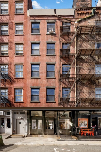 More Photos Of 183 Duane St, New York Apartments For Sale