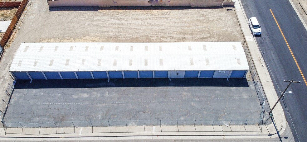 More Photos Of 906 G St, Los Banos Self Storage For Lease