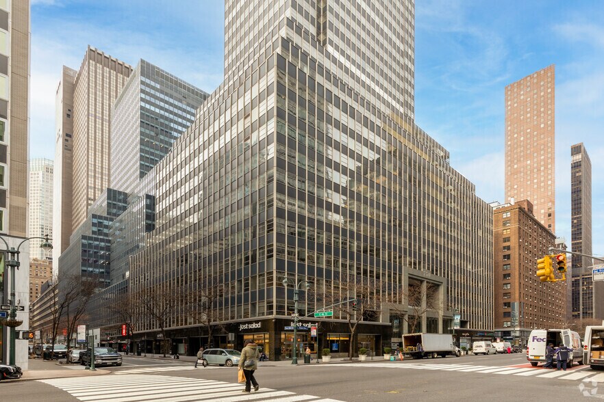 More Photos Of 750 Third Ave, New York Office For Lease