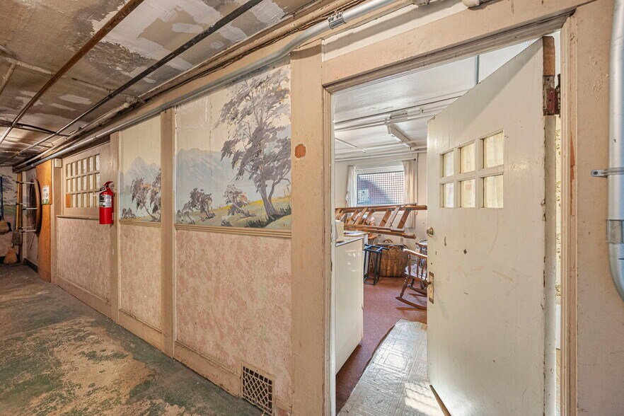 More Photos Of 2 Hugo St, San Francisco Apartments For Sale