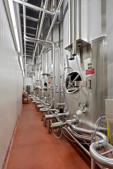 More Photos Of 8103 WI-42 Hwy, Egg Harbor General Retail For Sale