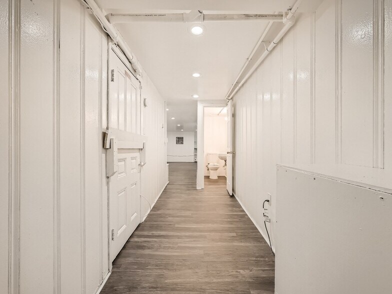 More Photos Of 2116 N Charles St, Baltimore Apartments For Sale