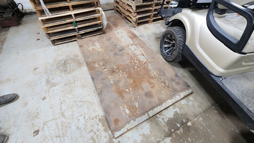 More Photos Of 109 S Main St, Marion Manufacturing For Sale